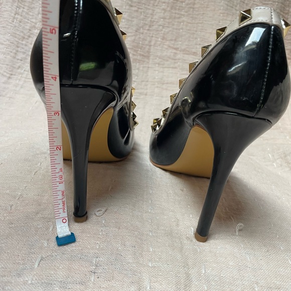 Chris-T Pumps, Black/Tan with Gold metal details 4 inches - Picture 5 of 5